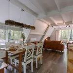 Gezellige Natuurchalet In