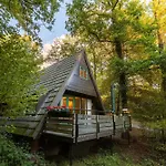Gezellige Natuurchalet In *