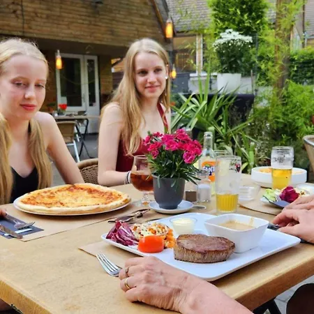Gezellige Natuurchalet In