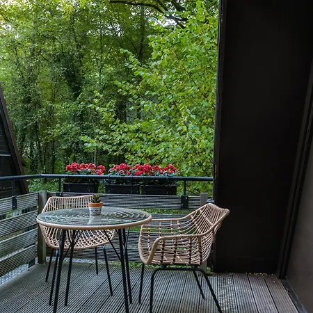Gezellige Natuurchalet In Chalet