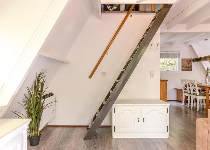 Gezellige Natuurchalet In Chalet *