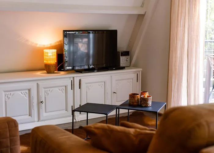 Chalet Gezellige Natuurchalet In *